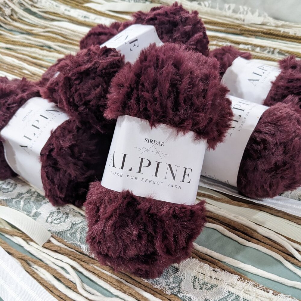 7 Skeins of Sirdar Luxe Fur Effect Alpine Yarn #405 Oxblood Lot 0012